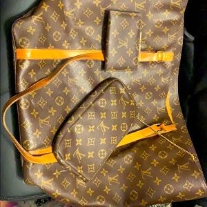 Louis Vuitton purse